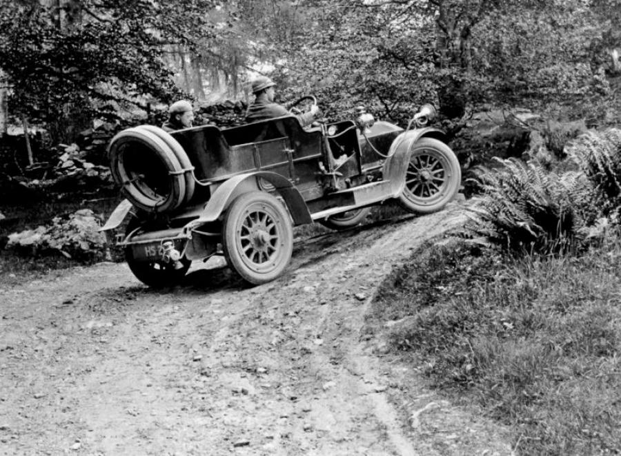  Albion 24/30 HP Tourer 1908 года  (фото 2 из 2)